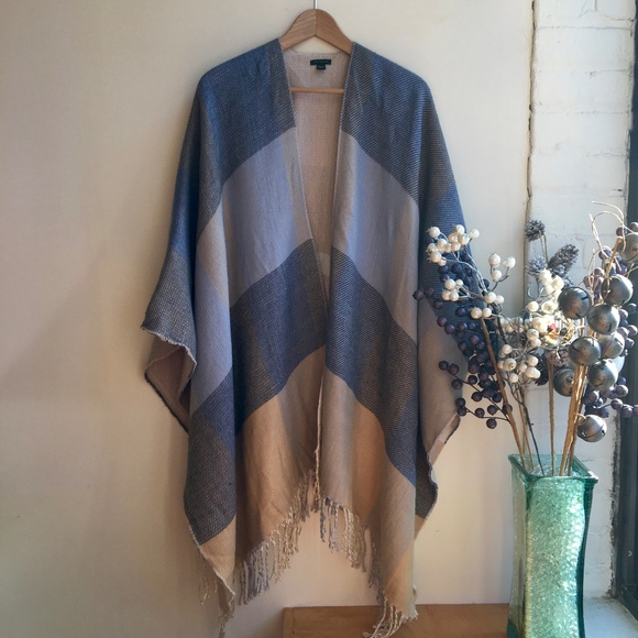 Ann Taylor Accessories - **SOLD** Ann Taylor Shawl Poncho